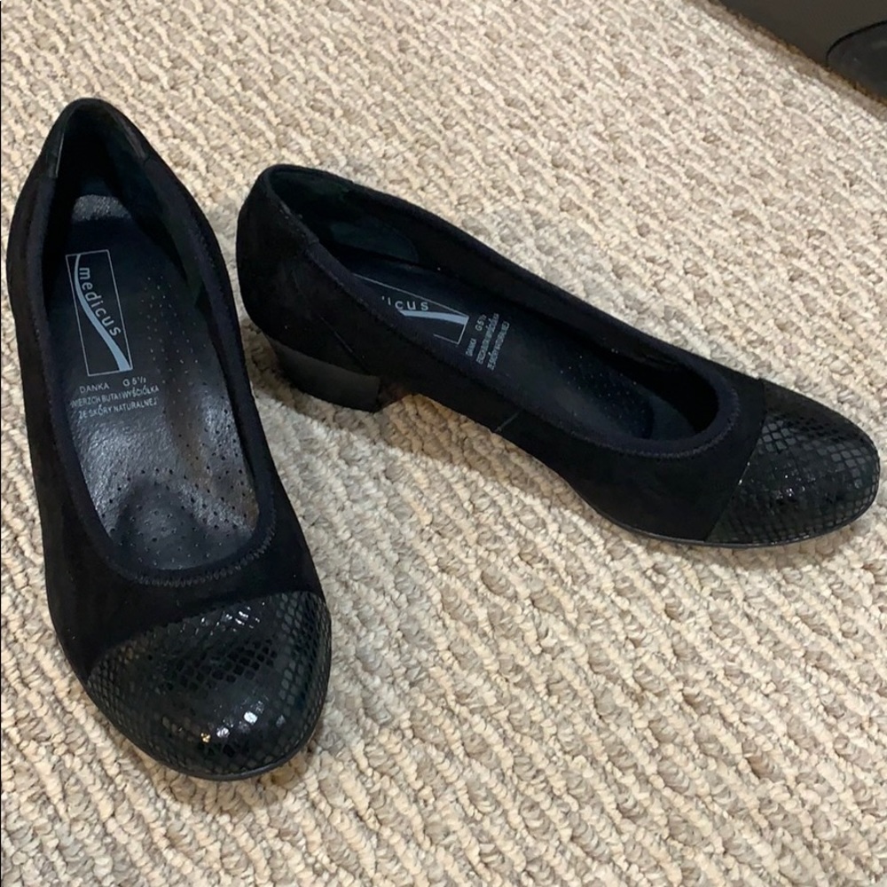 Medicus Heels - Picture 3 of 6